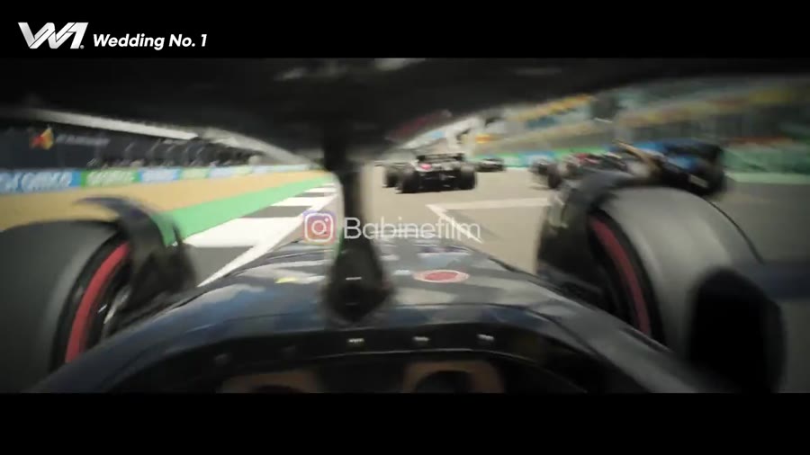 F1 레이싱 패러디 장면